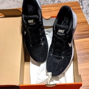 New Nike Lunarglide 6 (Size 12.5)